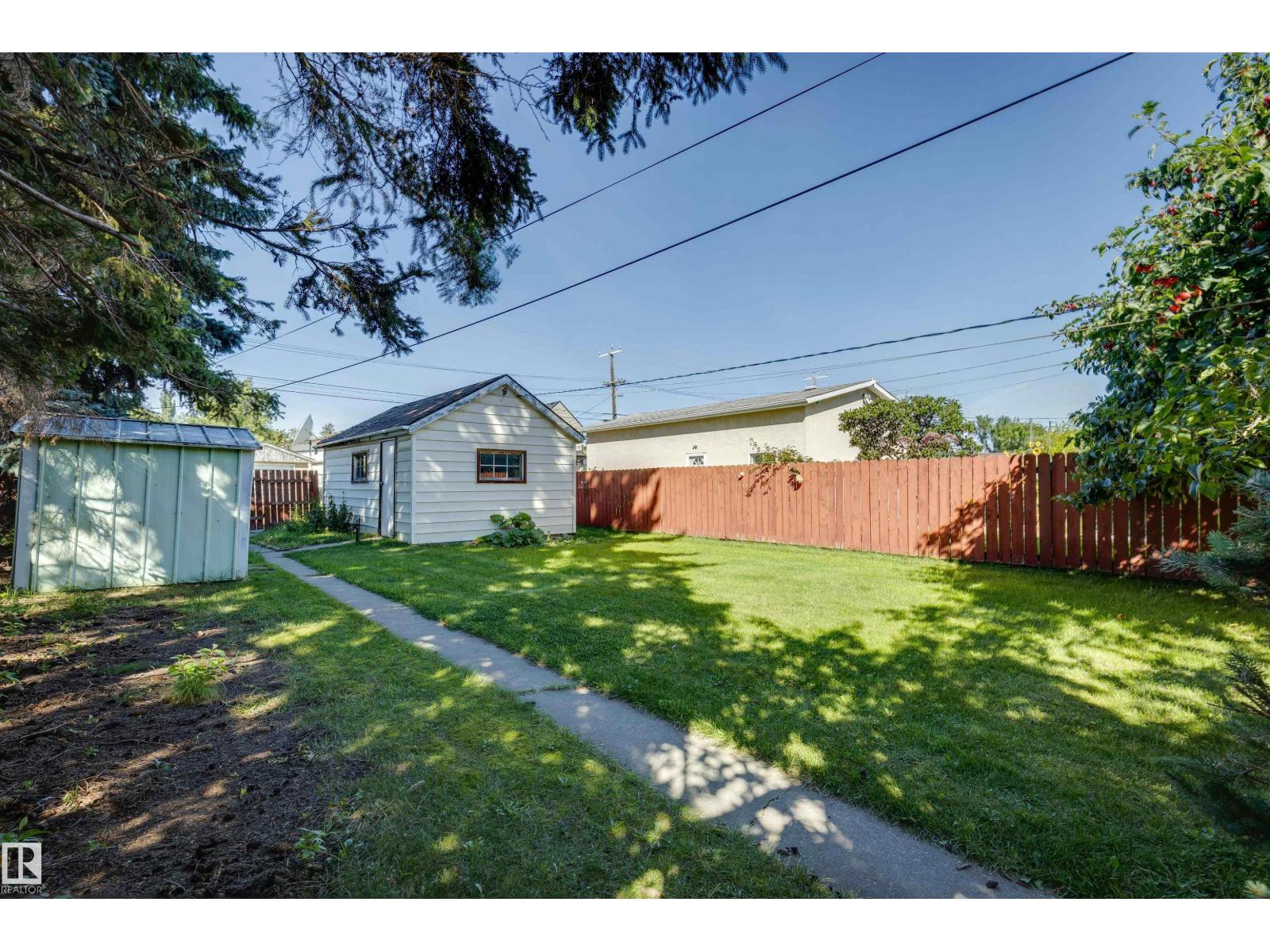 10916 151 St NW, Edmonton, Alberta  T5P 1W1 - Photo 8 - E4506464