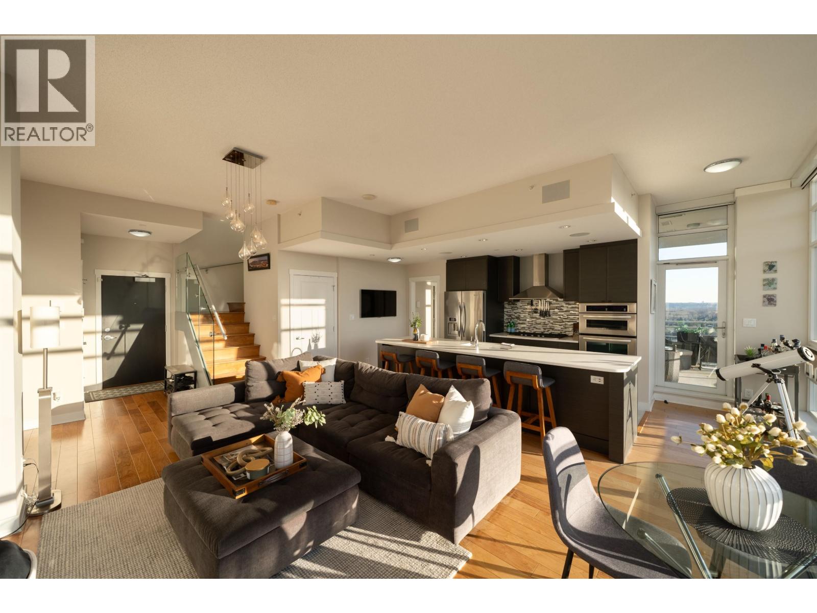 3401 2968 Glen Drive, Coquitlam, British Columbia  V3B 0C4 - Photo 5 - R3147986