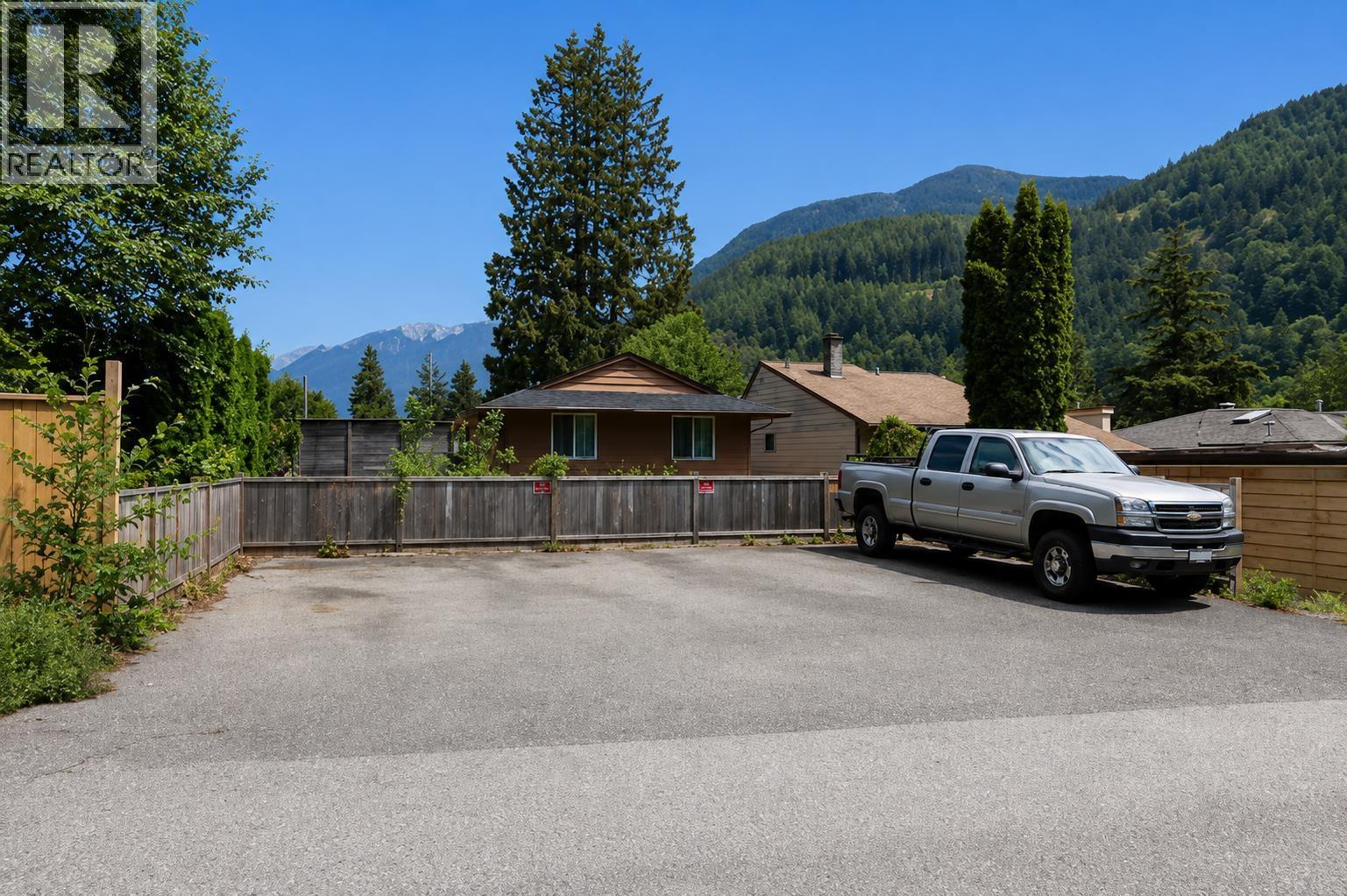 6438-6440 Douglas Street, West Vancouver, British Columbia  V7W 2G2 - Photo 27 - R3157354