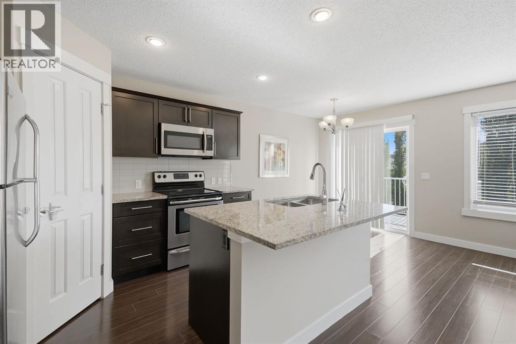 79 Sunrise View, Cochrane, Alberta  T4C 0M8 - Photo 6 - A2342497