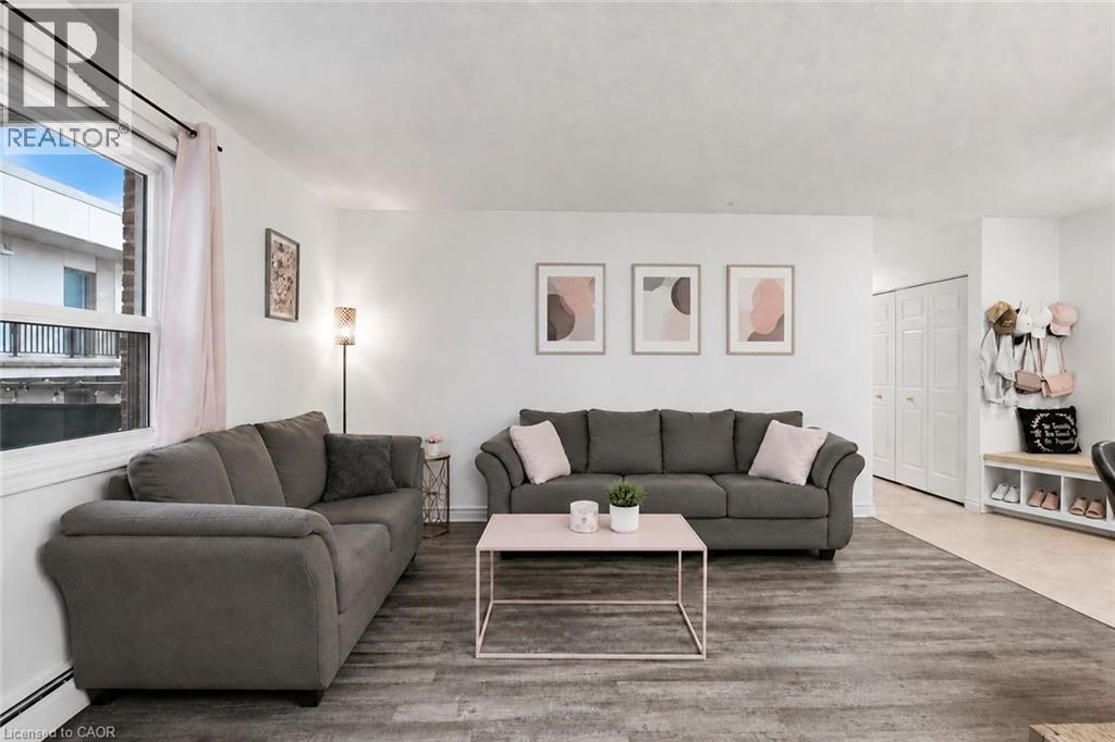 264 Oakdale Avenue Unit# 308, St. Catharines, Ontario  L2P 2K4 - Photo 3 - 40860903