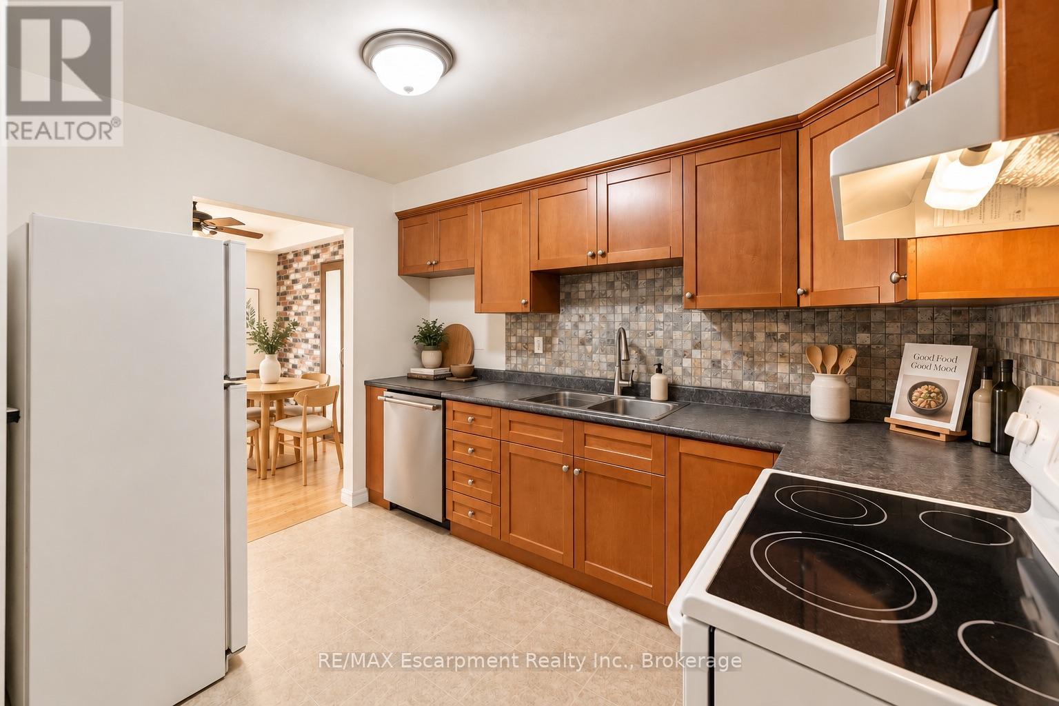 52 - 2380 Bromsgrove Road, Mississauga, Ontario  L5J 4E6 - Photo 13 - W13756322
