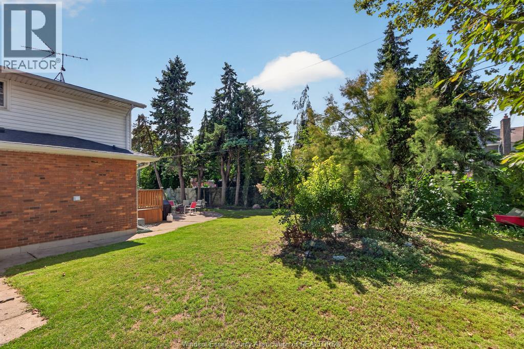 2477 Mark Avenue, Windsor, Ontario  N9E 2W2 - Photo 39 - 26021922