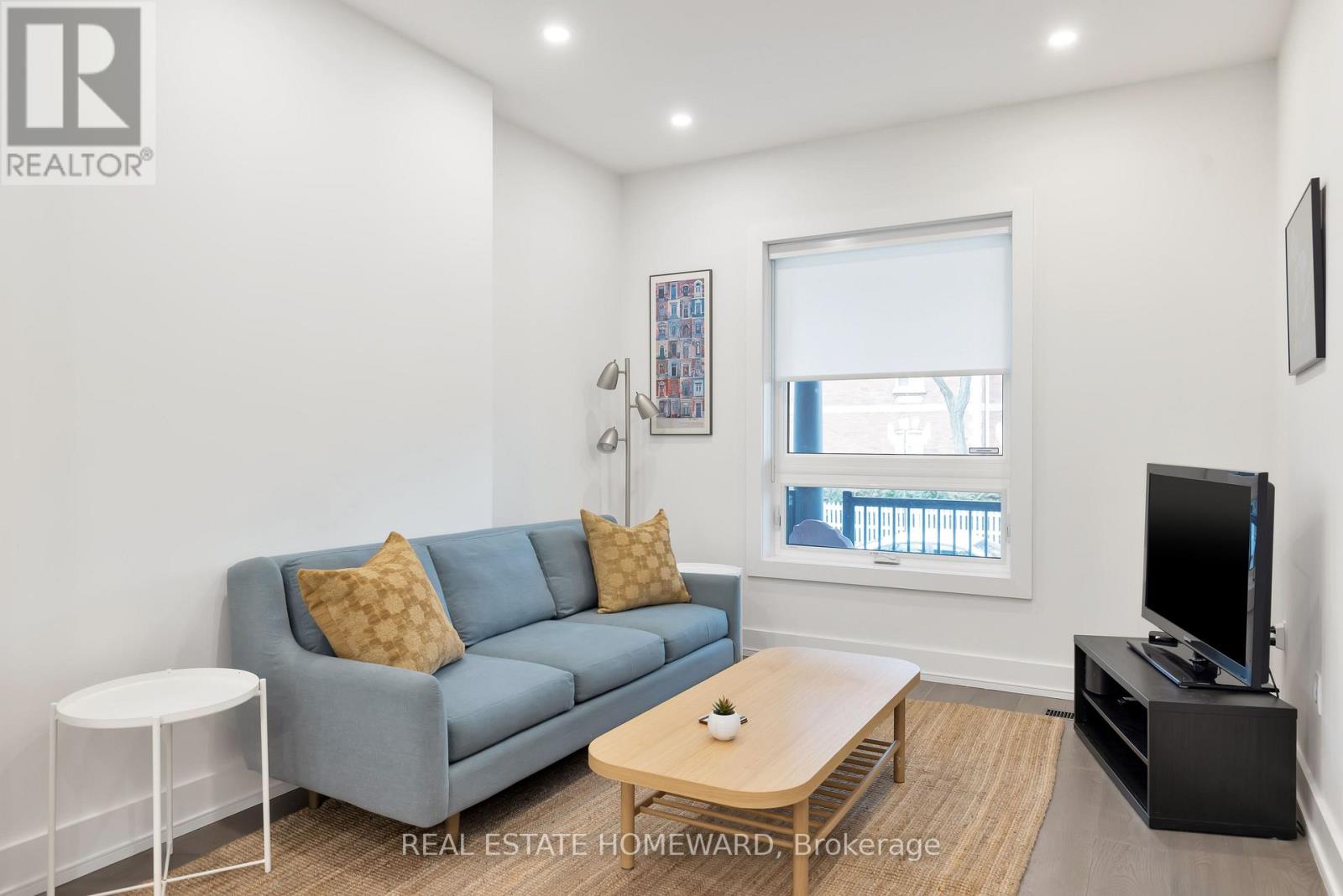 6 Halton Street, Toronto, Ontario  M6J 1R3 - Photo 10 - C13756338