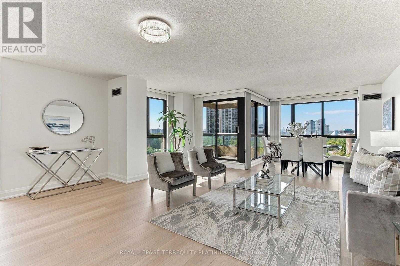 802 - 1 Concorde Place, Toronto, Ontario  M3C 3K6 - Photo 4 - C13756412