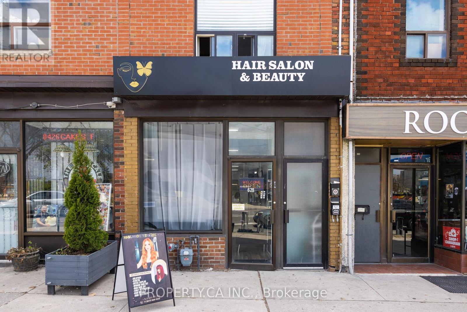 628 VAUGHAN ROAD, Toronto, Ontario