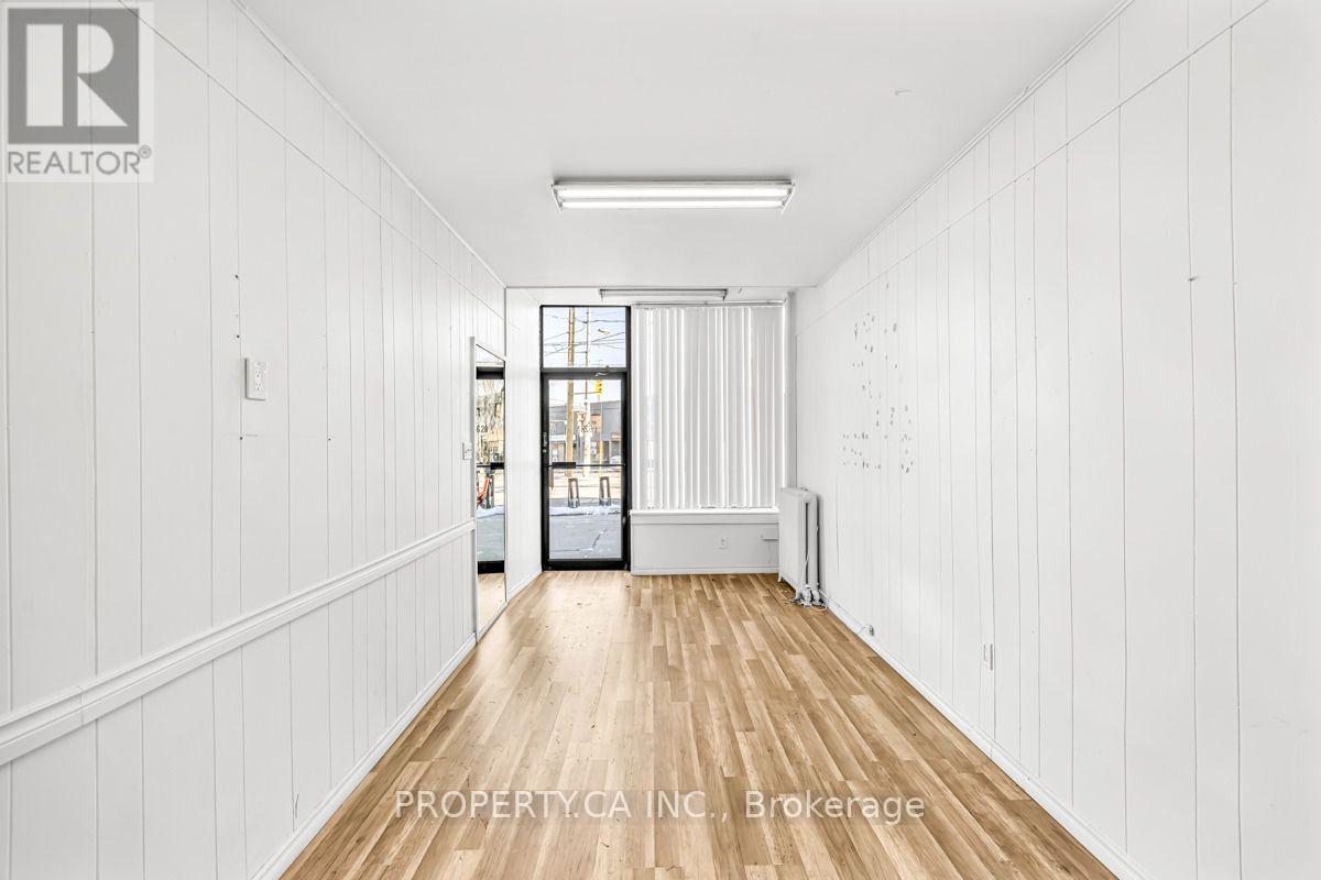 628 Vaughan Road, Toronto, Ontario  M6E 2Y3 - Photo 3 - C13756418
