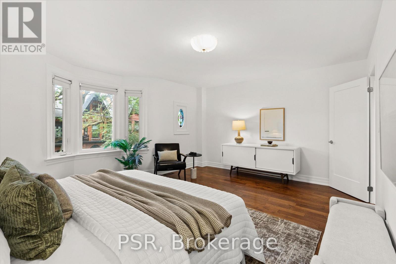 16 Mackenzie Crescent, Toronto, Ontario  M6J 1T1 - Photo 24 - C13756444
