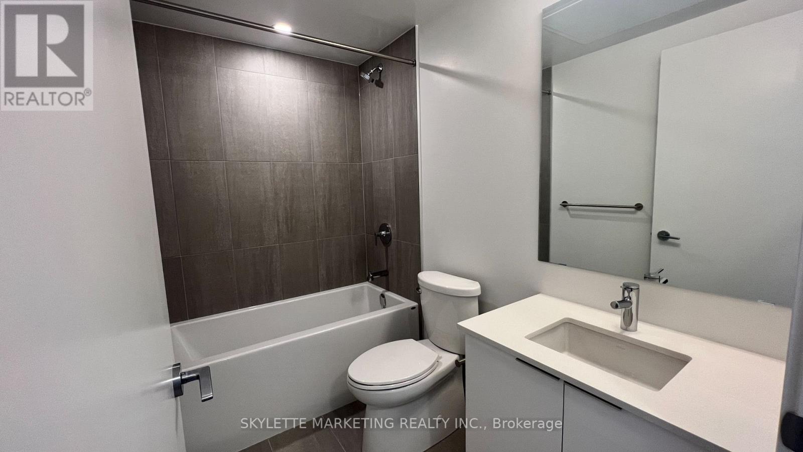 3801 - 357 King Street W, Toronto, Ontario  M5V 0S7 - Photo 25 - C13756480