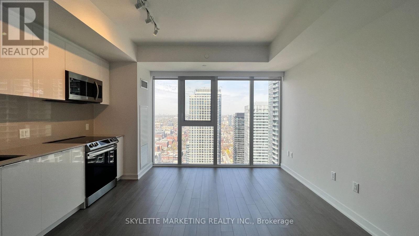 3801 - 357 King Street W, Toronto, Ontario  M5V 0S7 - Photo 3 - C13756480