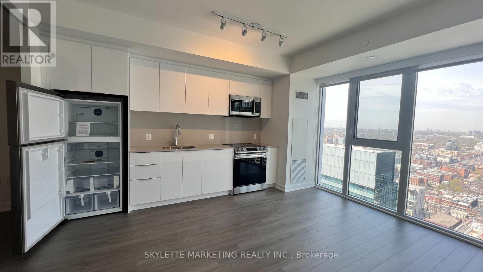 3801 - 357 King Street W, Toronto, Ontario  M5V 0S7 - Photo 34 - C13756480