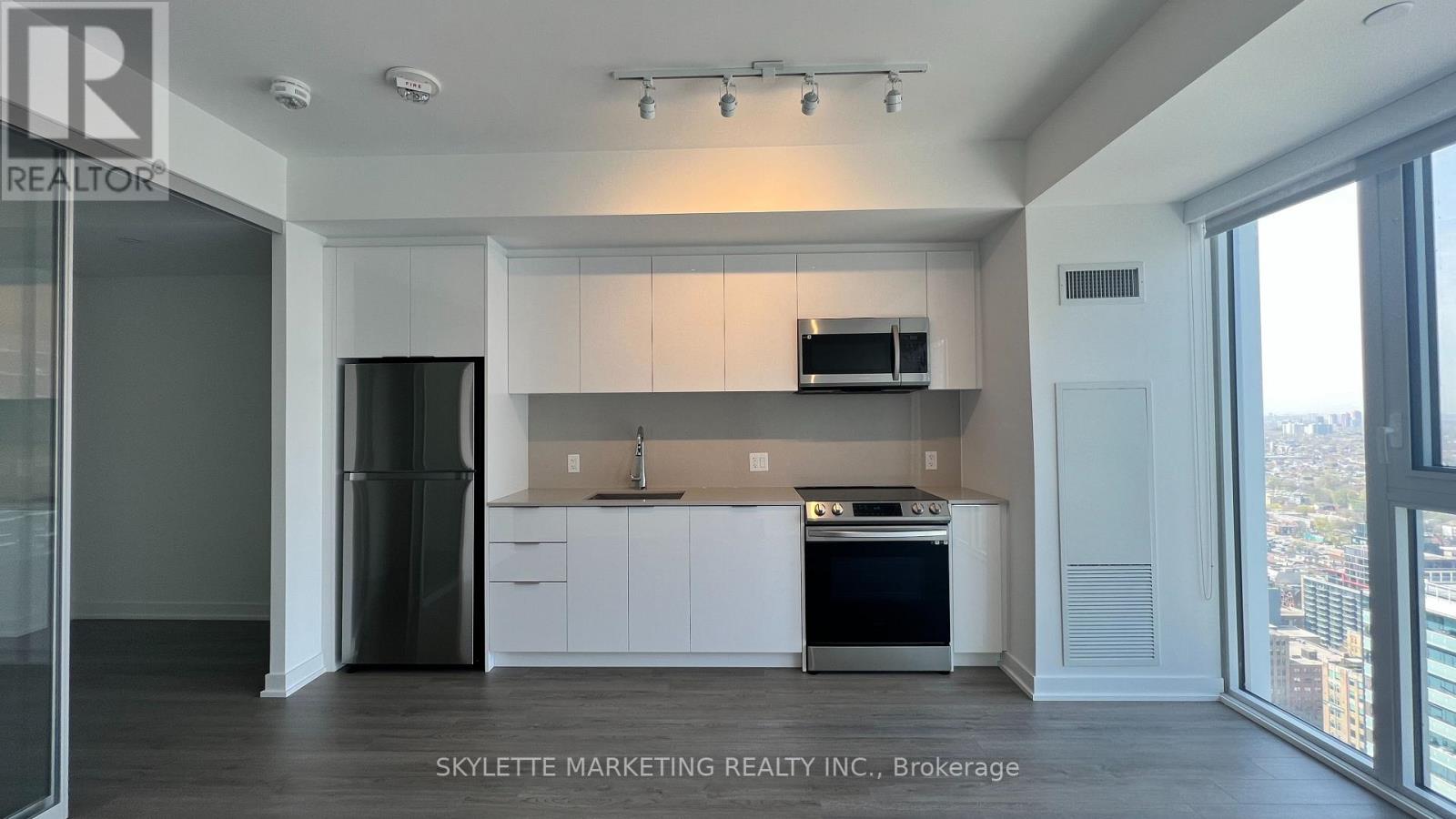 3801 - 357 King Street W, Toronto, Ontario  M5V 0S7 - Photo 5 - C13756480