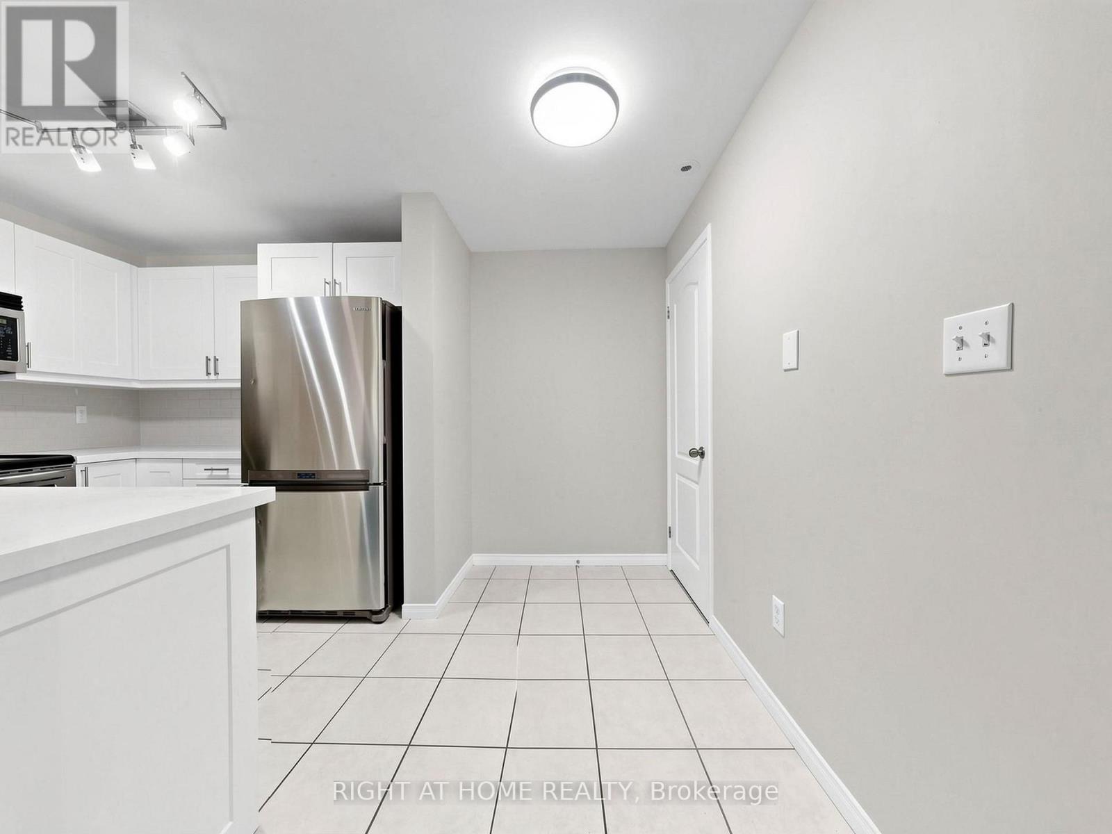 A50 - 108 Finch Avenue W, Toronto, Ontario  M2N 6W6 - Photo 18 - C13756502
