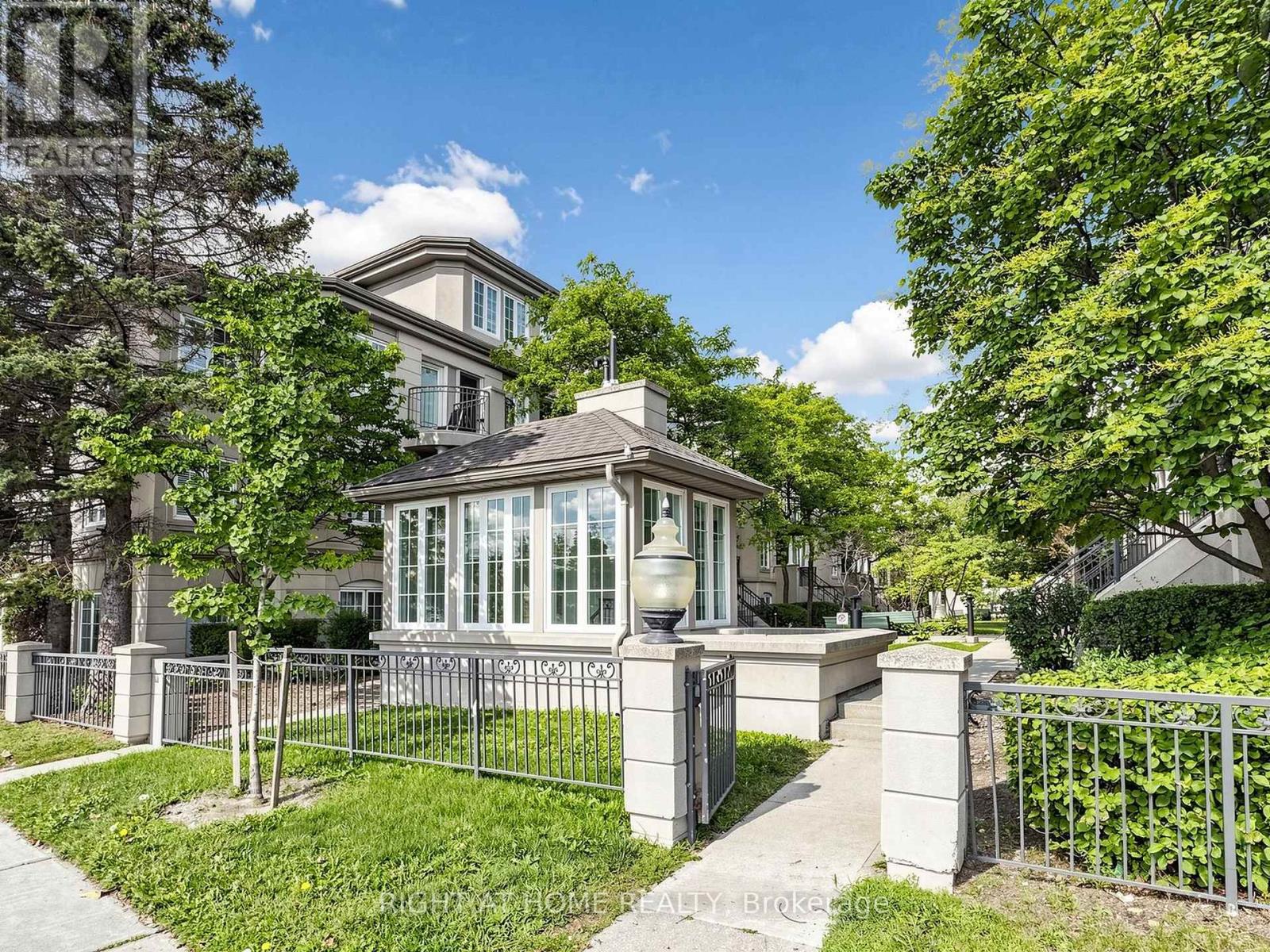A50 - 108 Finch Avenue W, Toronto, Ontario  M2N 6W6 - Photo 3 - C13756502