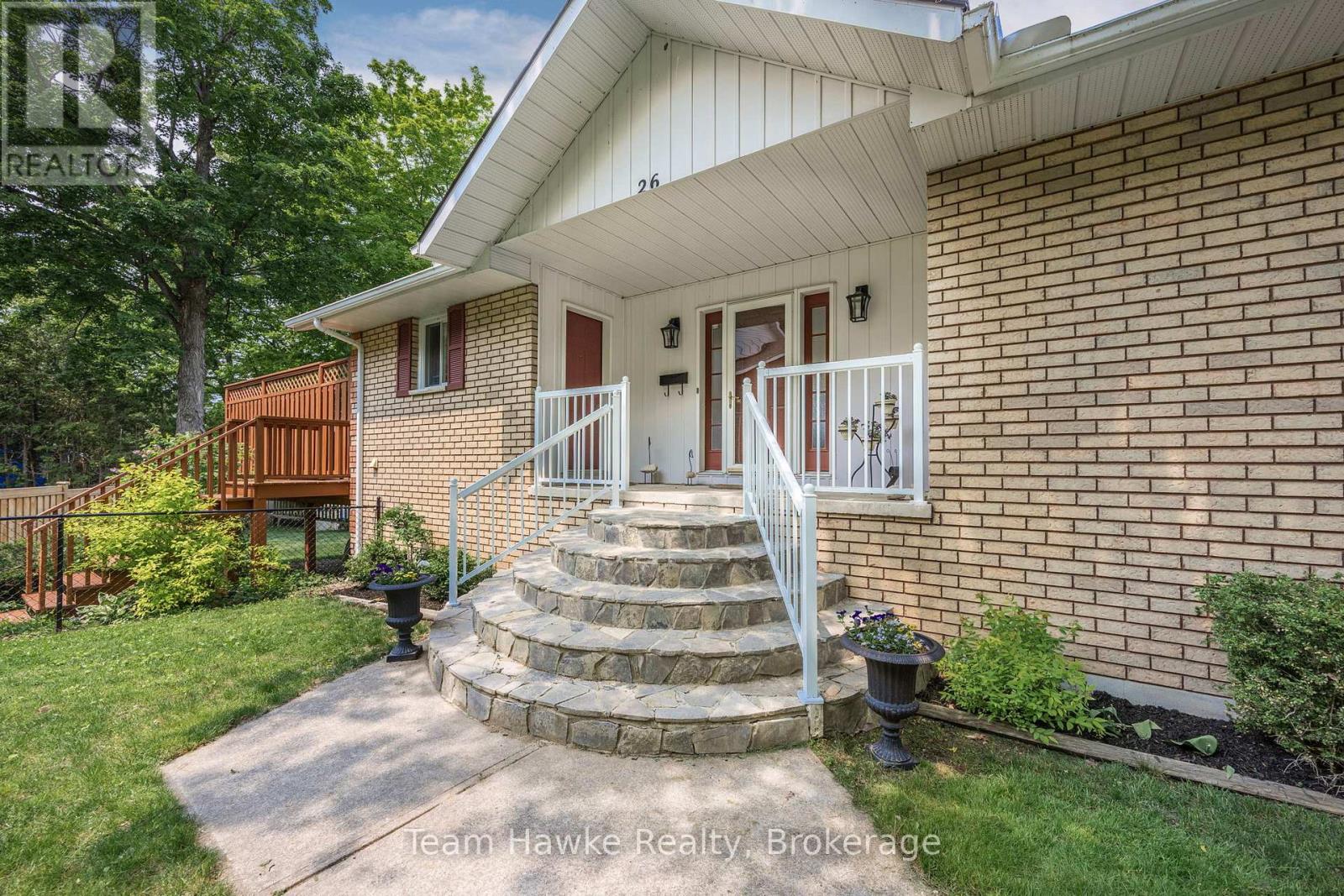 26 Jury Drive, Penetanguishene, Ontario  L9M 1G1 - Photo 3 - S13756260