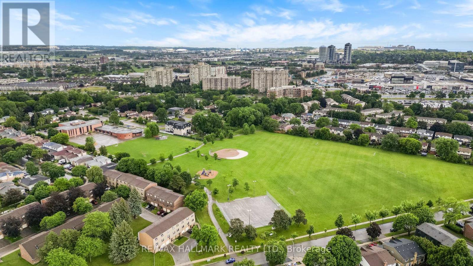 1322 Redwood Lane, Pickering, Ontario L1X 1C5 - Photo 46 - E13756452