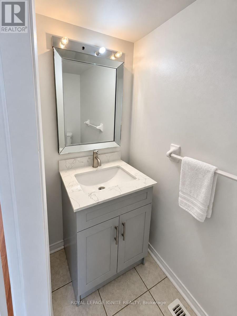 15 Mcgonigal Lane, Ajax, Ontario  L1T 4H1 - Photo 13 - E13756454