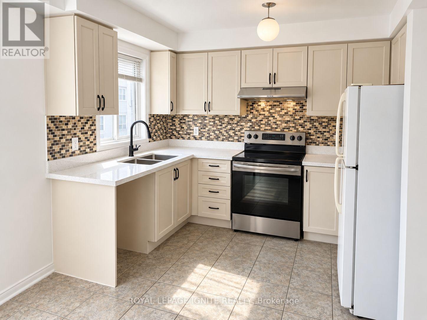 15 Mcgonigal Lane, Ajax, Ontario  L1T 4H1 - Photo 14 - E13756454