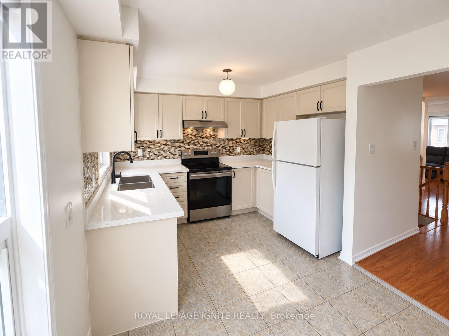 15 Mcgonigal Lane, Ajax, Ontario  L1T 4H1 - Photo 15 - E13756454