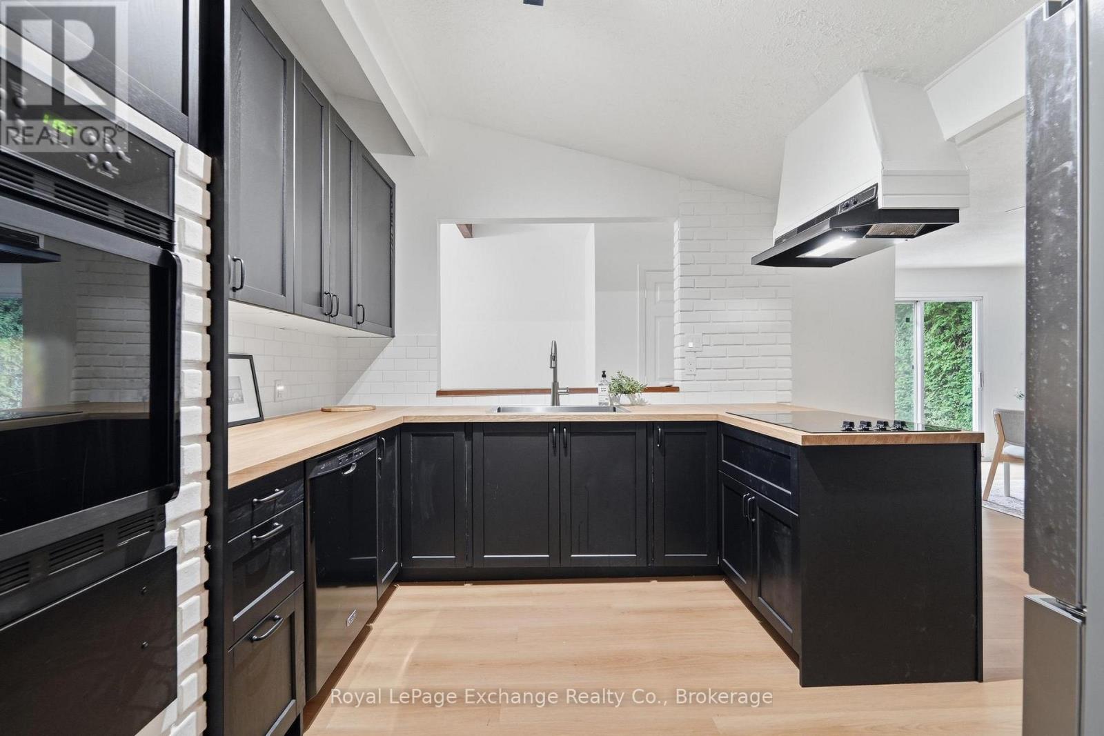 243 Victoria Street, Kincardine, Ontario  N0G 2T0 - Photo 8 - X13756384