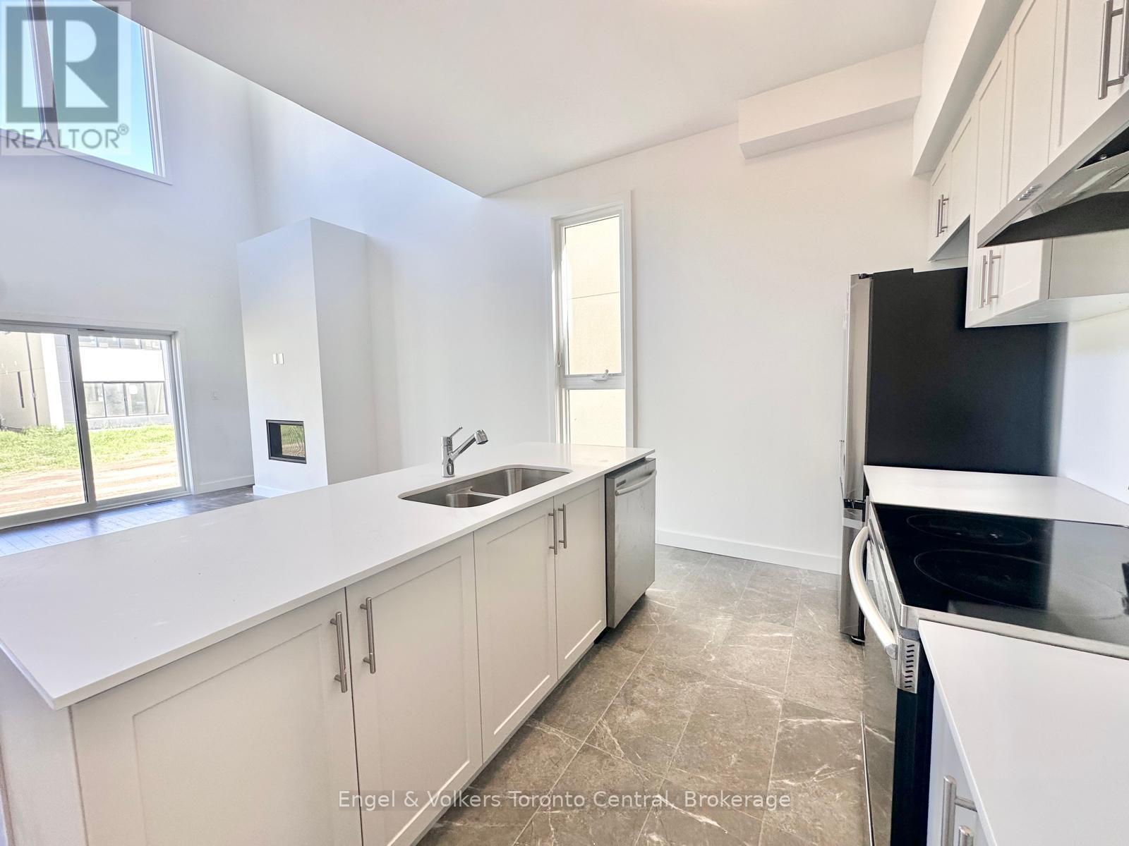 184 Stoneleigh Drive, Blue Mountains, Ontario  L9Y 5T9 - Photo 6 - X13756532