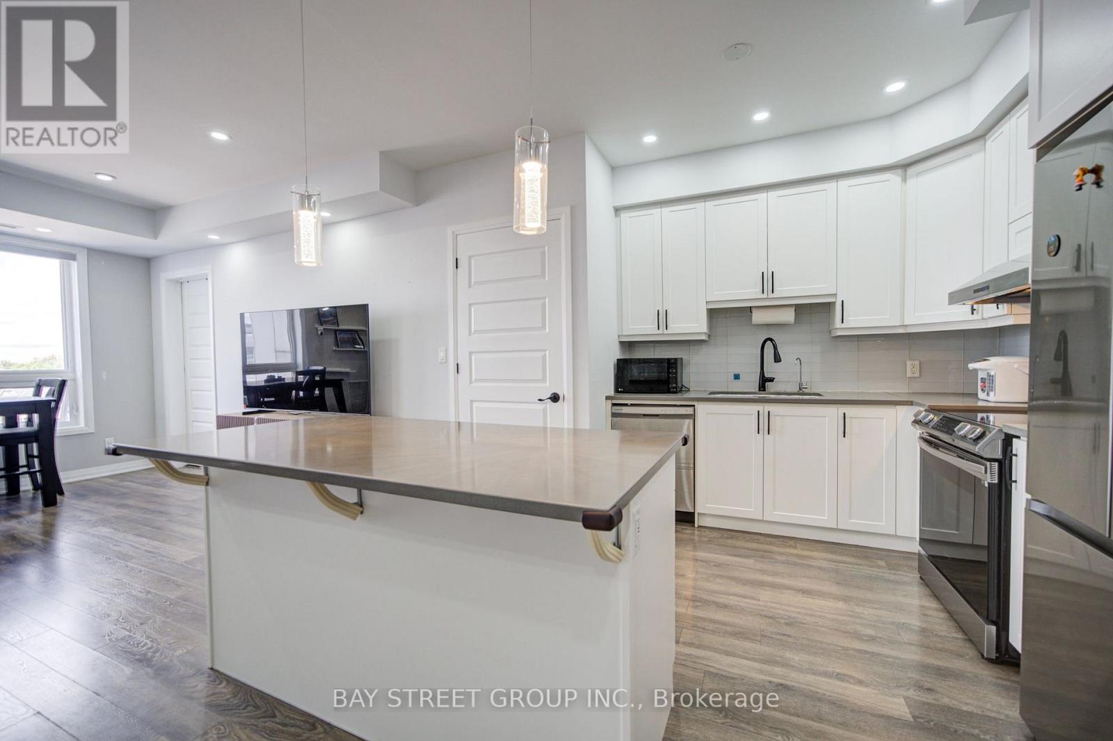 603 - 2 Adam Sellers Street, Markham, Ontario  L6B 1P2 - Photo 6 - N13756346