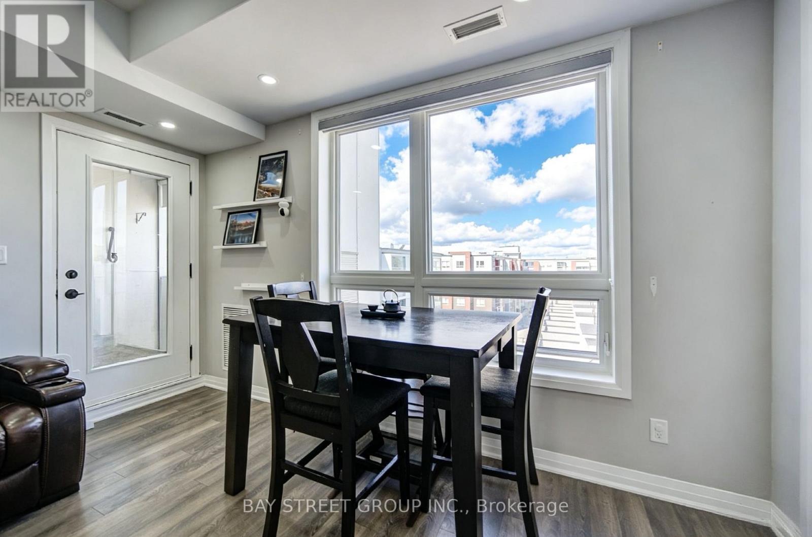 603 - 2 Adam Sellers Street, Markham, Ontario  L6B 1P2 - Photo 9 - N13756346