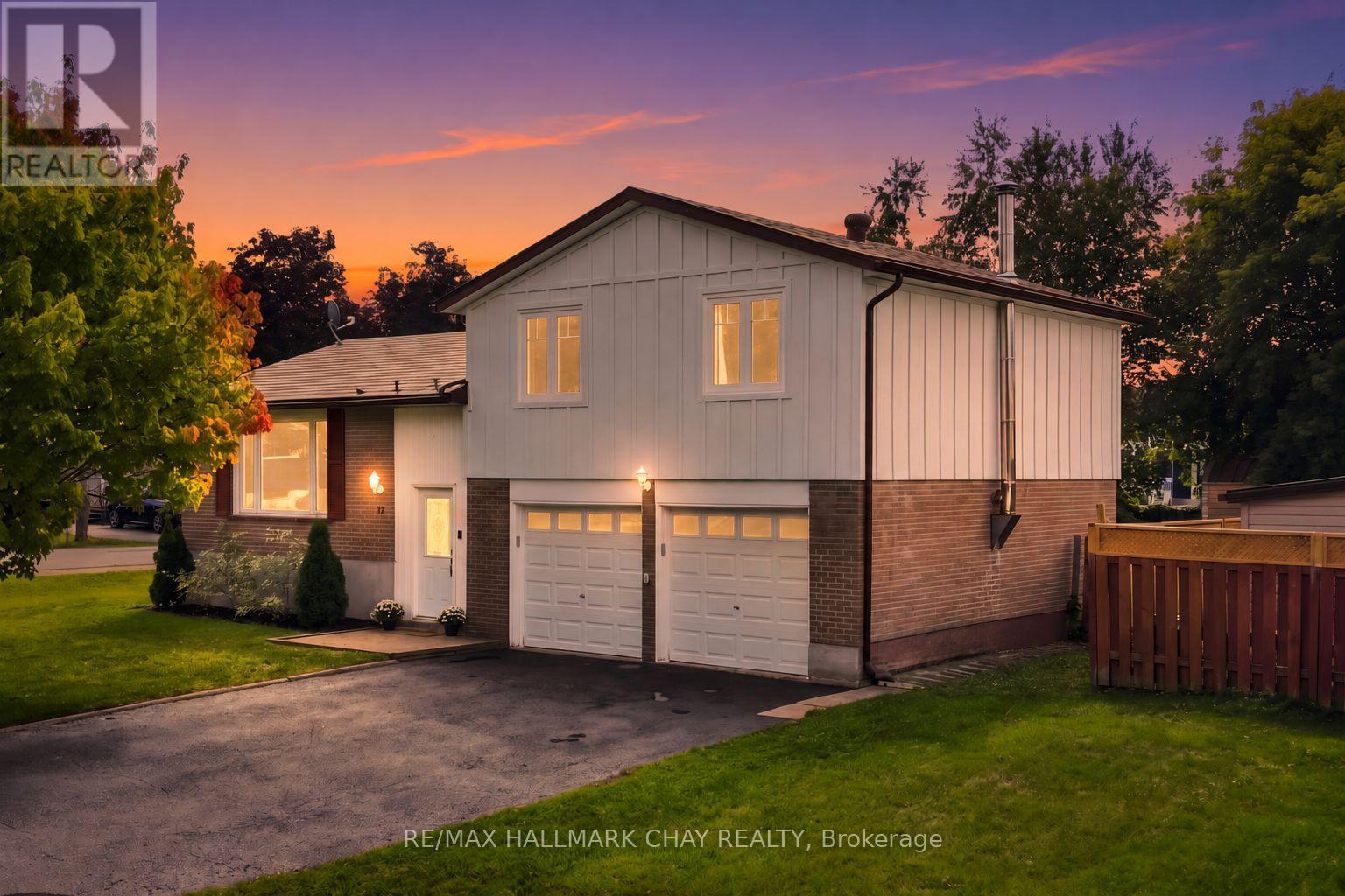 12 LARKDALE CRESCENT, Essa, Ontario