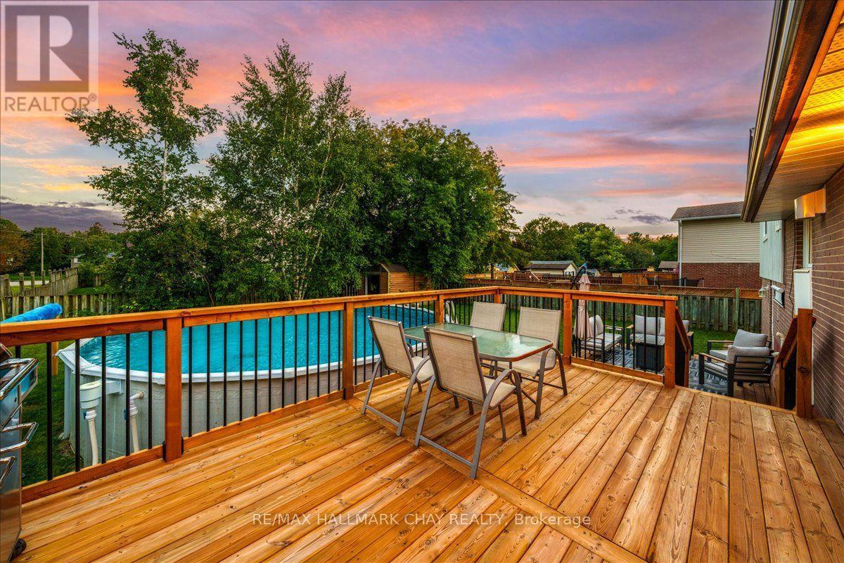 12 Larkdale Crescent, Essa, Ontario L0M 1B0 - Photo 2 - N13756392
