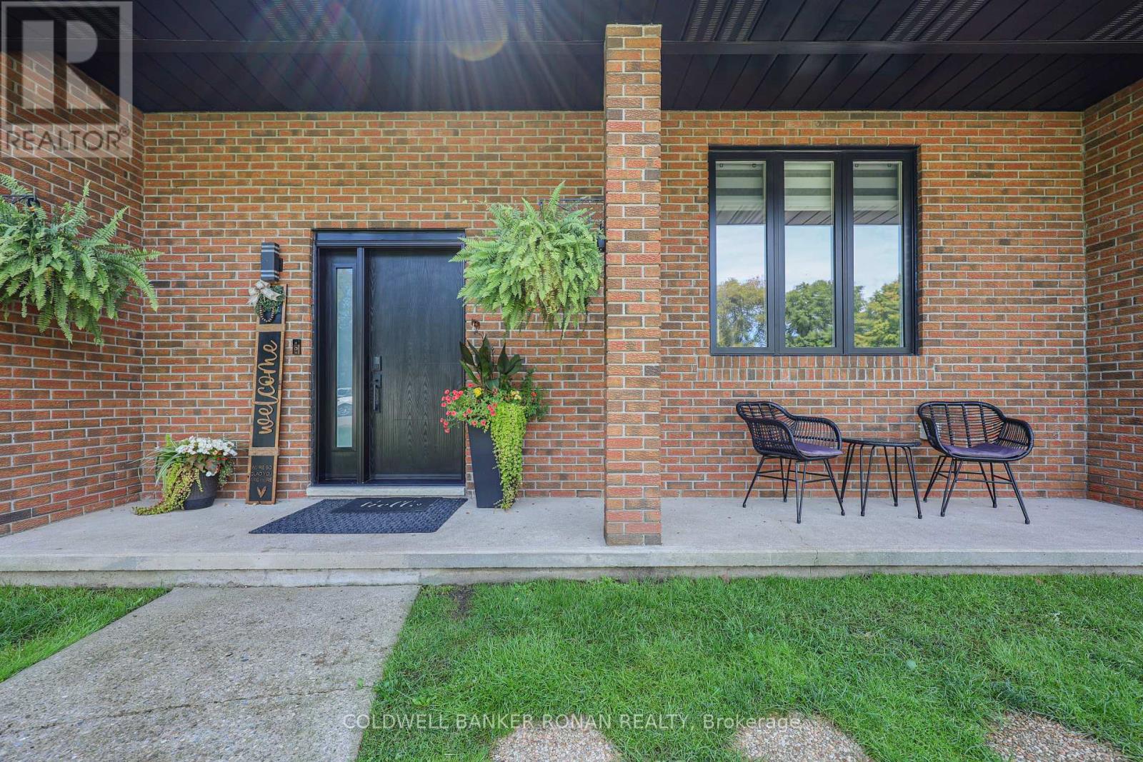 5 John Street, Adjala-Tosorontio, Ontario  L0G 1L0 - Photo 3 - N13756566