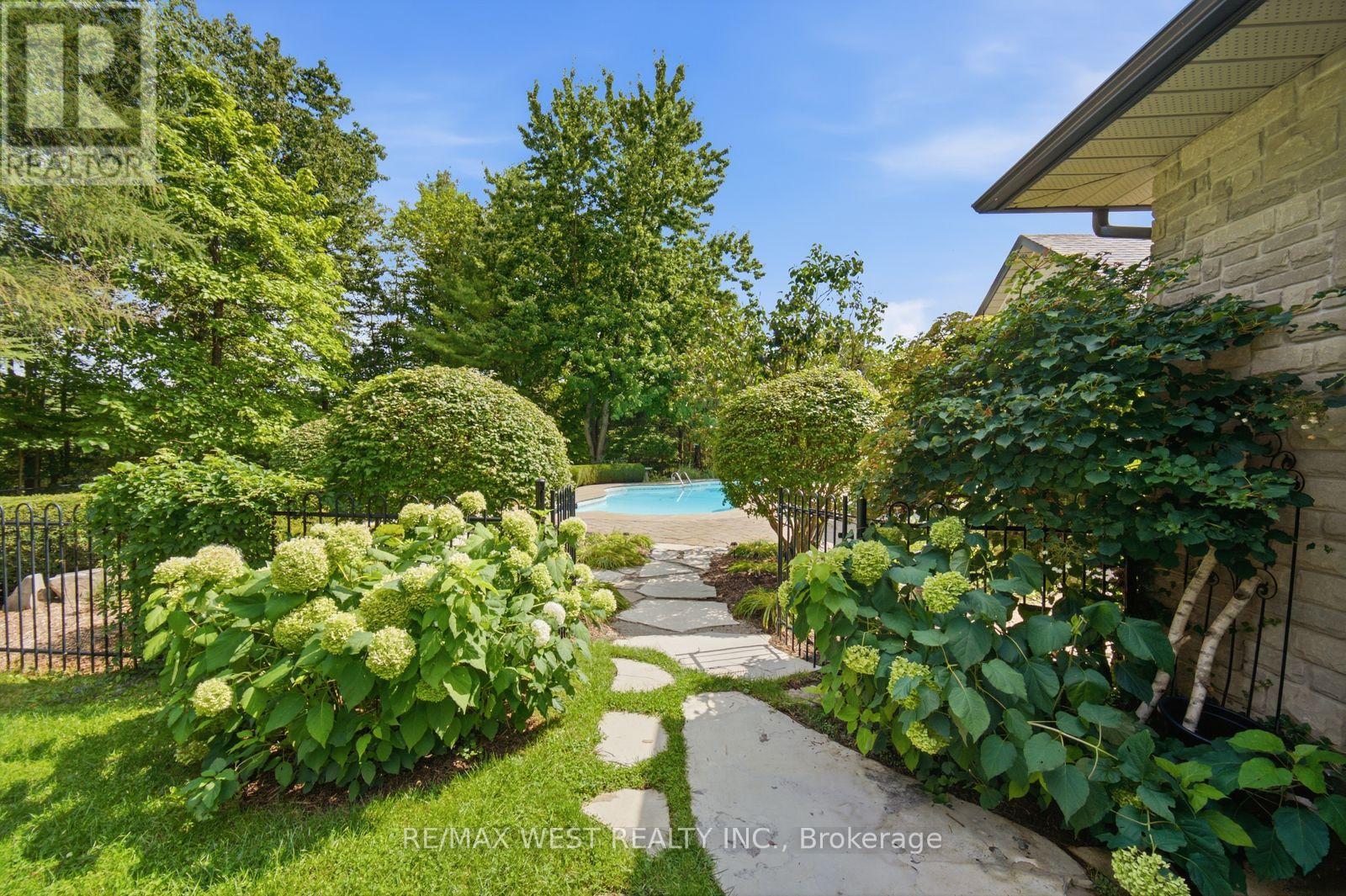5775 Kirby Road, Vaughan, Ontario  L0J 1C0 - Photo 36 - N13752410