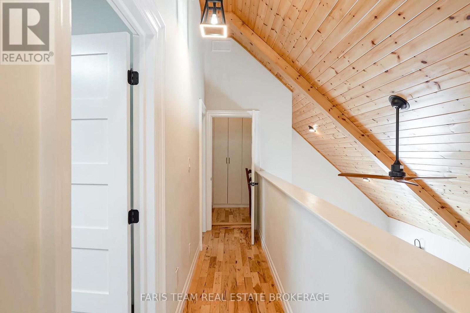 2 Agnes Street, Oro-Medonte, Ontario  L0K 1N0 - Photo 17 - S13756376