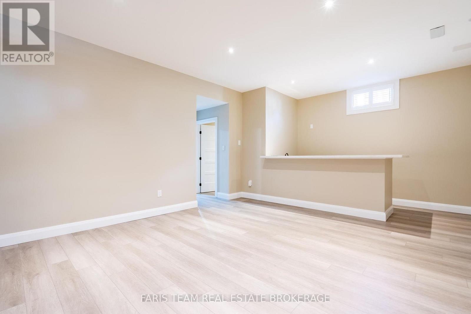 2 Agnes Street, Oro-Medonte, Ontario  L0K 1N0 - Photo 24 - S13756376