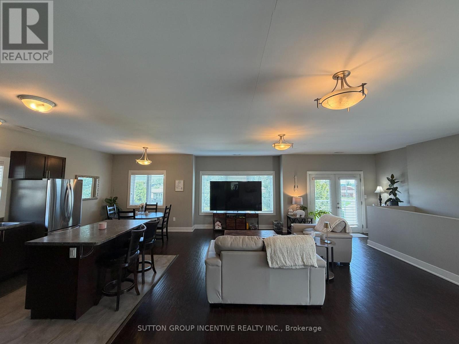 3929 Wood Avenue, Severn, Ontario  L3V 6H3 - Photo 8 - S13756520