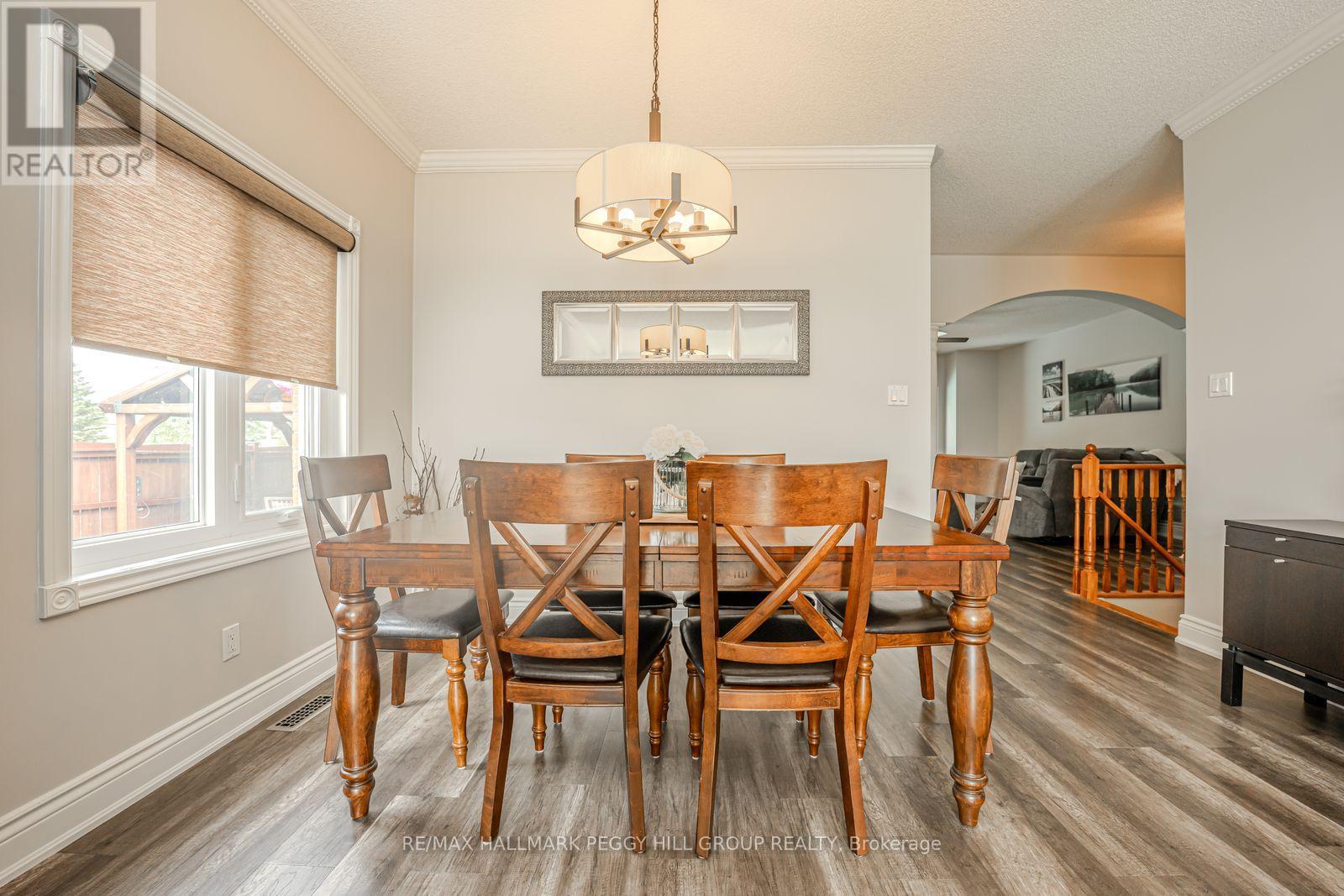 2 Purt Court, Barrie, Ontario  L4N 9K7 - Photo 6 - S13756576