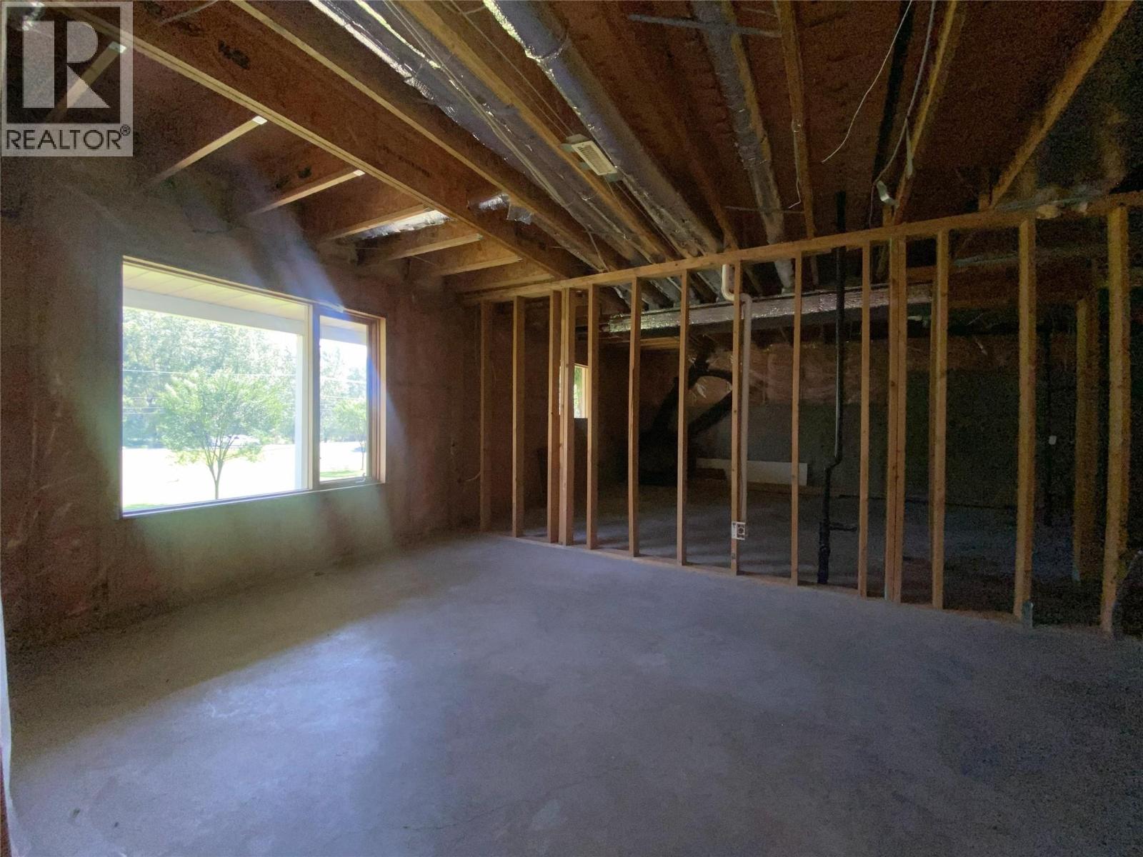 7594 2nd Street, Grand Forks, British Columbia  V0H 1H0 - Photo 59 - 10395359