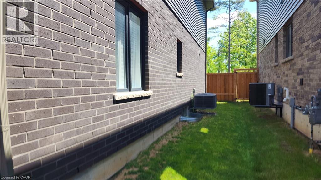127 COURT Drive, Paris, Ontario