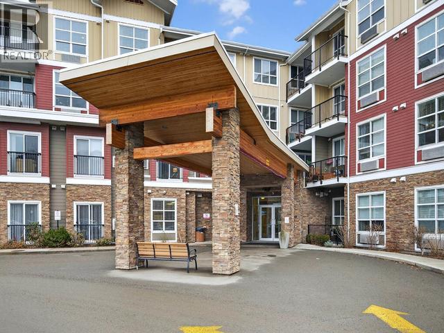 755 Mayfair Street Unit# 300, Kamloops, British Columbia  V2B 5L7 - Photo 1 - 10400145