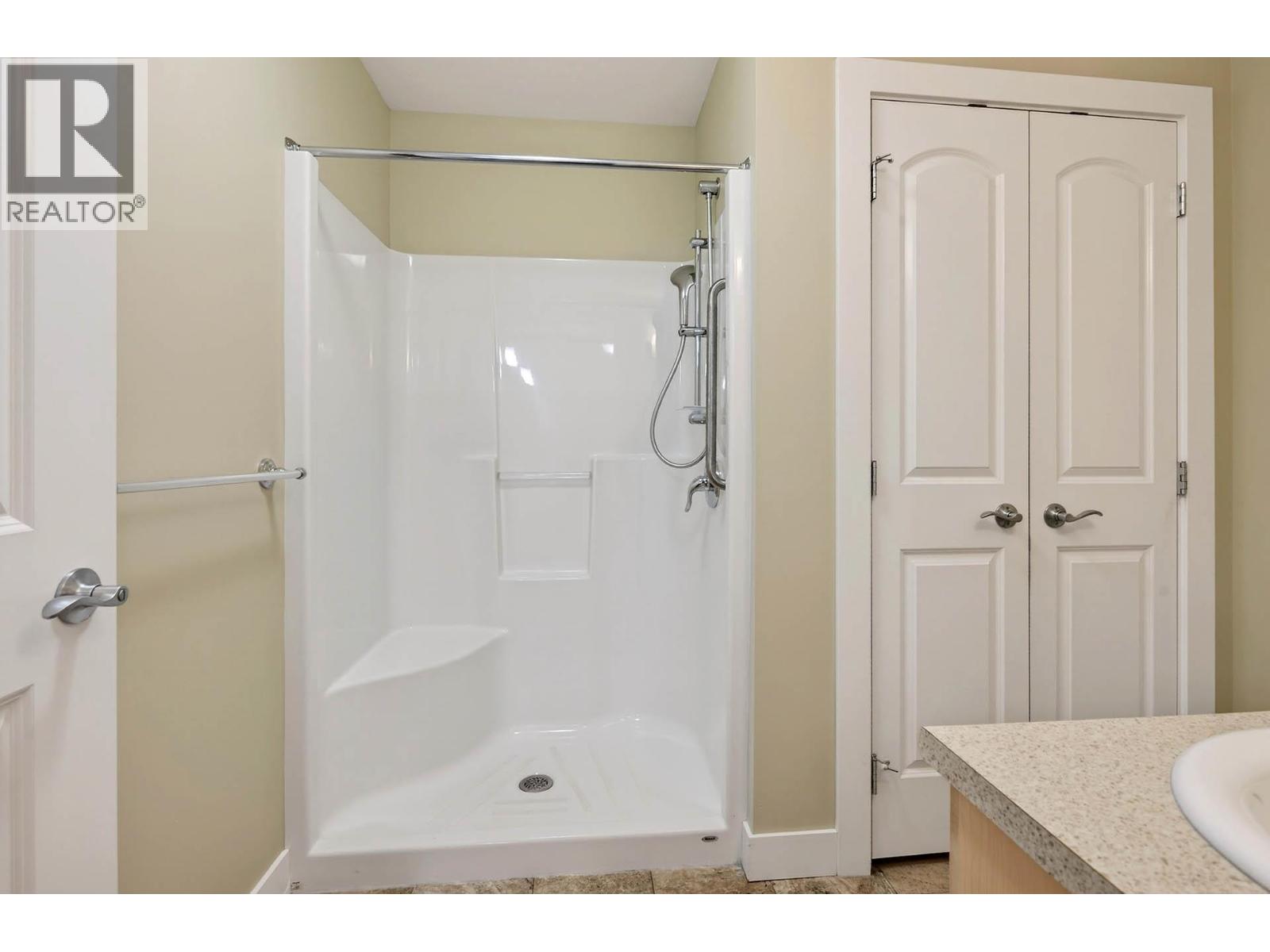 755 Mayfair Street Unit# 300, Kamloops, British Columbia  V2B 5L7 - Photo 14 - 10400145