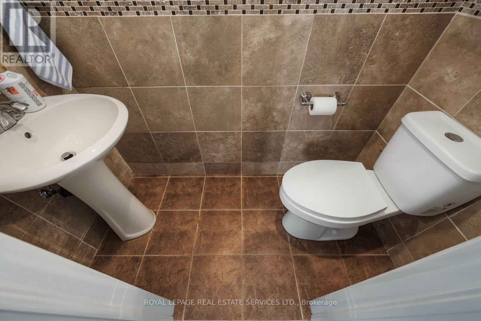 3368 Raspberry Bush Trail, Oakville, Ontario  L6L 6V2 - Photo 6 - W13756280