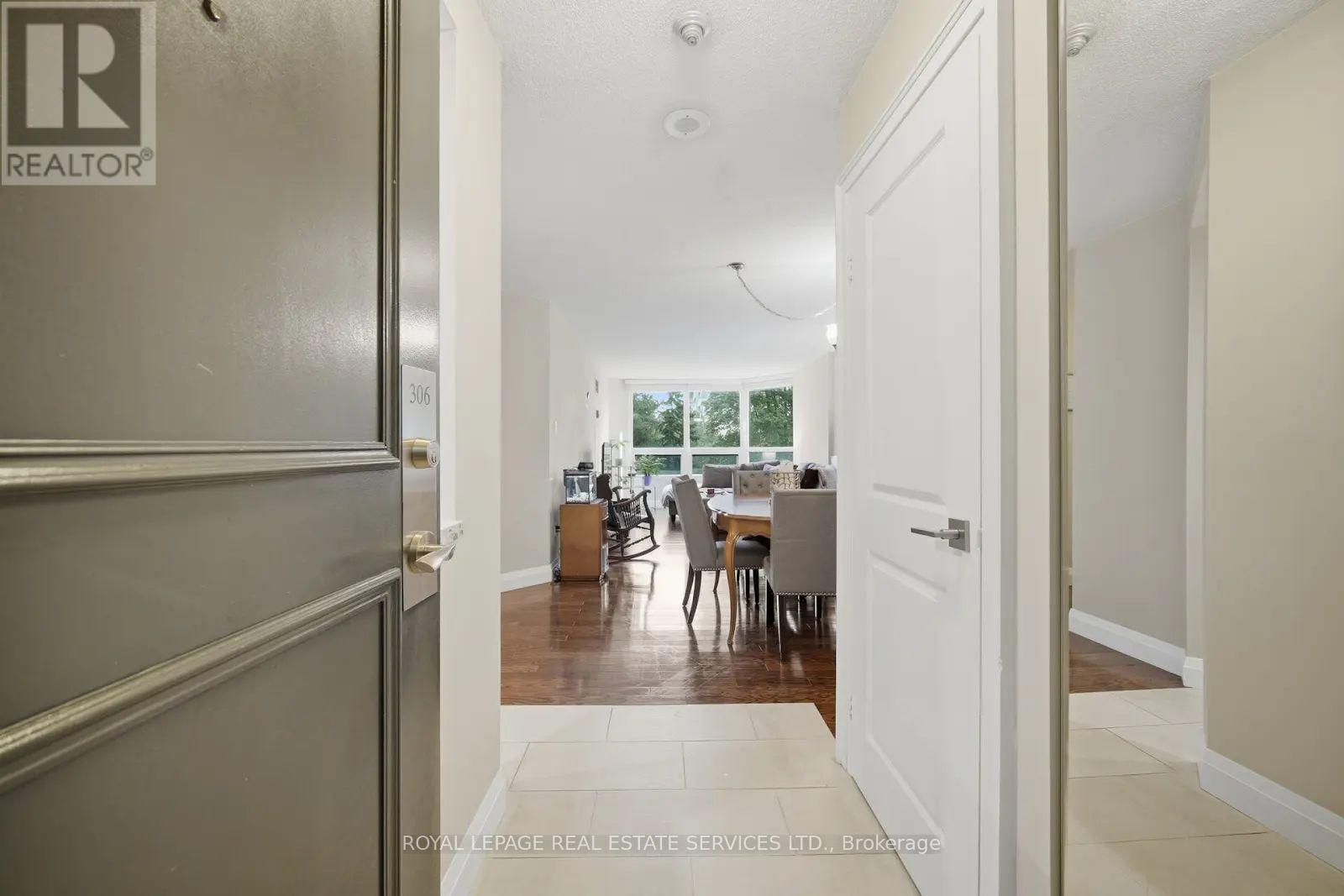 306 - 8 Lisa Street, Brampton, Ontario  L6T 4S6 - Photo 4 - W13756290