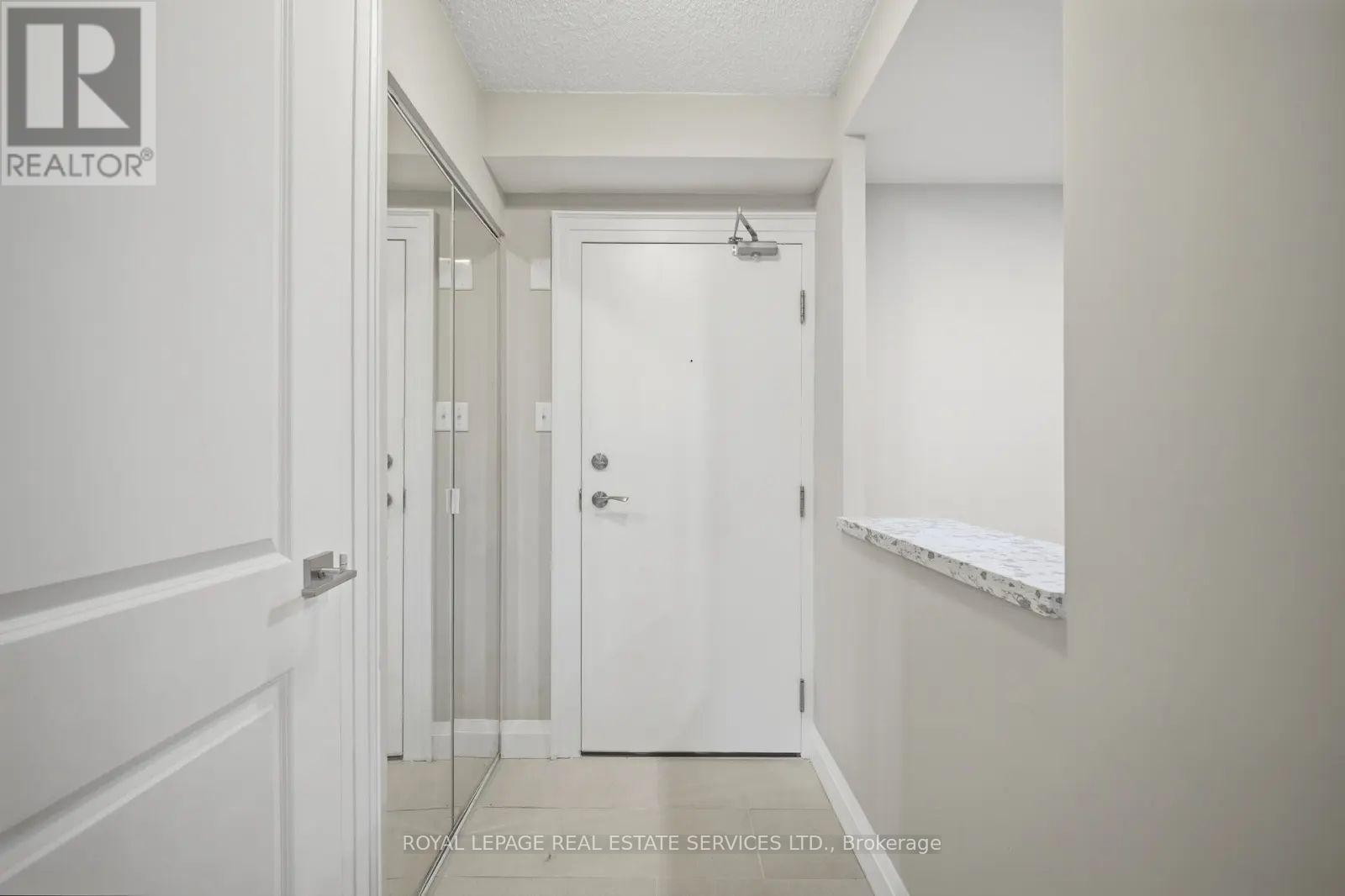 306 - 8 Lisa Street, Brampton, Ontario  L6T 4S6 - Photo 5 - W13756290