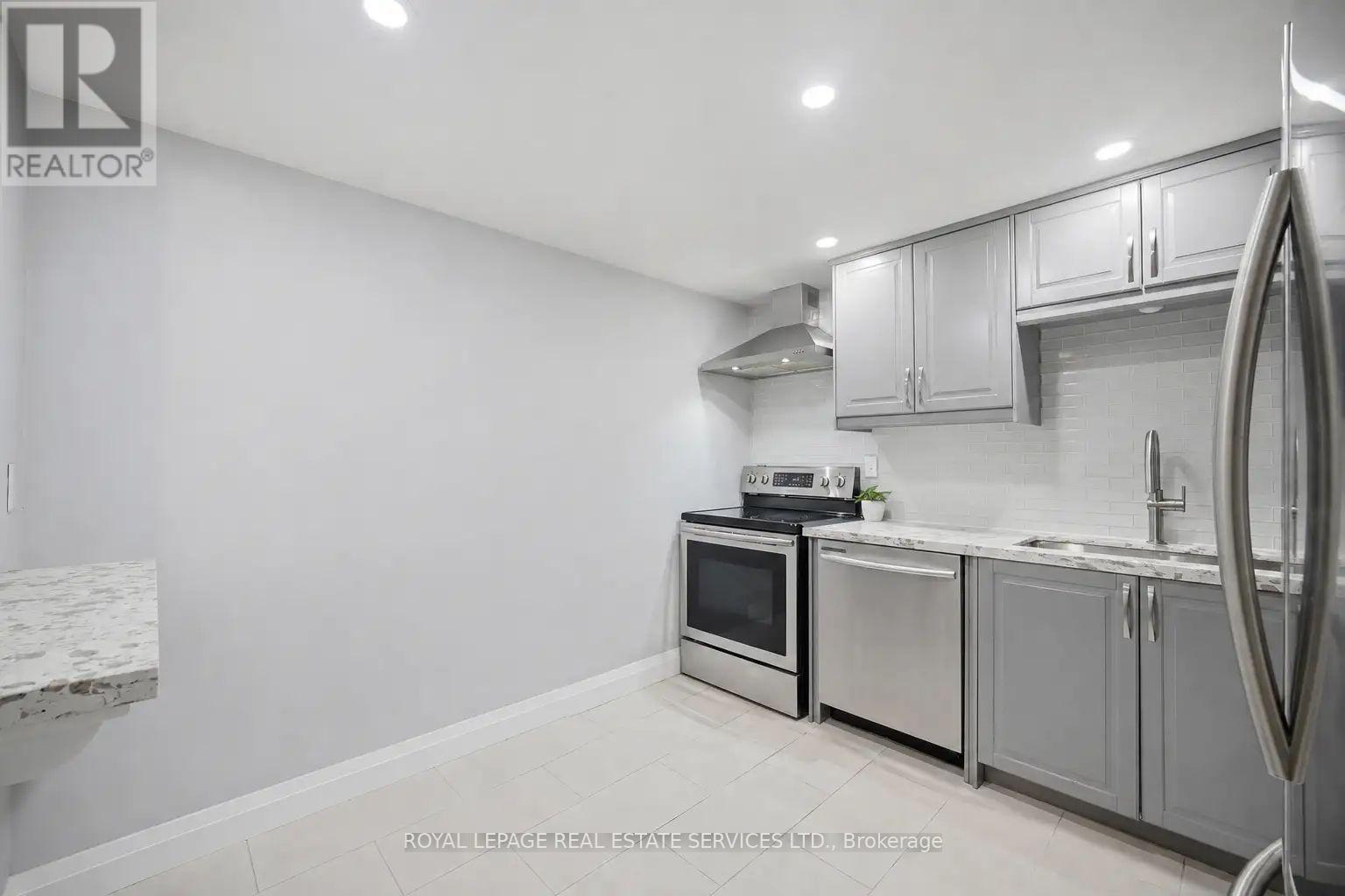 306 - 8 Lisa Street, Brampton, Ontario  L6T 4S6 - Photo 6 - W13756290