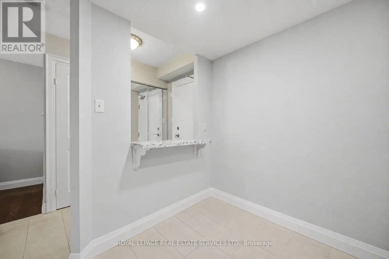 306 - 8 Lisa Street, Brampton, Ontario  L6T 4S6 - Photo 9 - W13756290