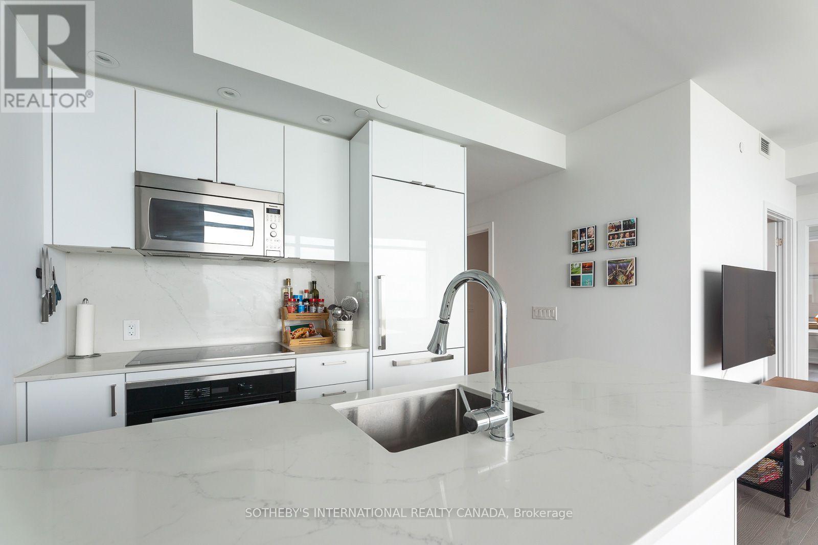 3906 - 1928 Lake Shore Boulevard W, Toronto, Ontario  M6S 0B1 - Photo 12 - W13756368