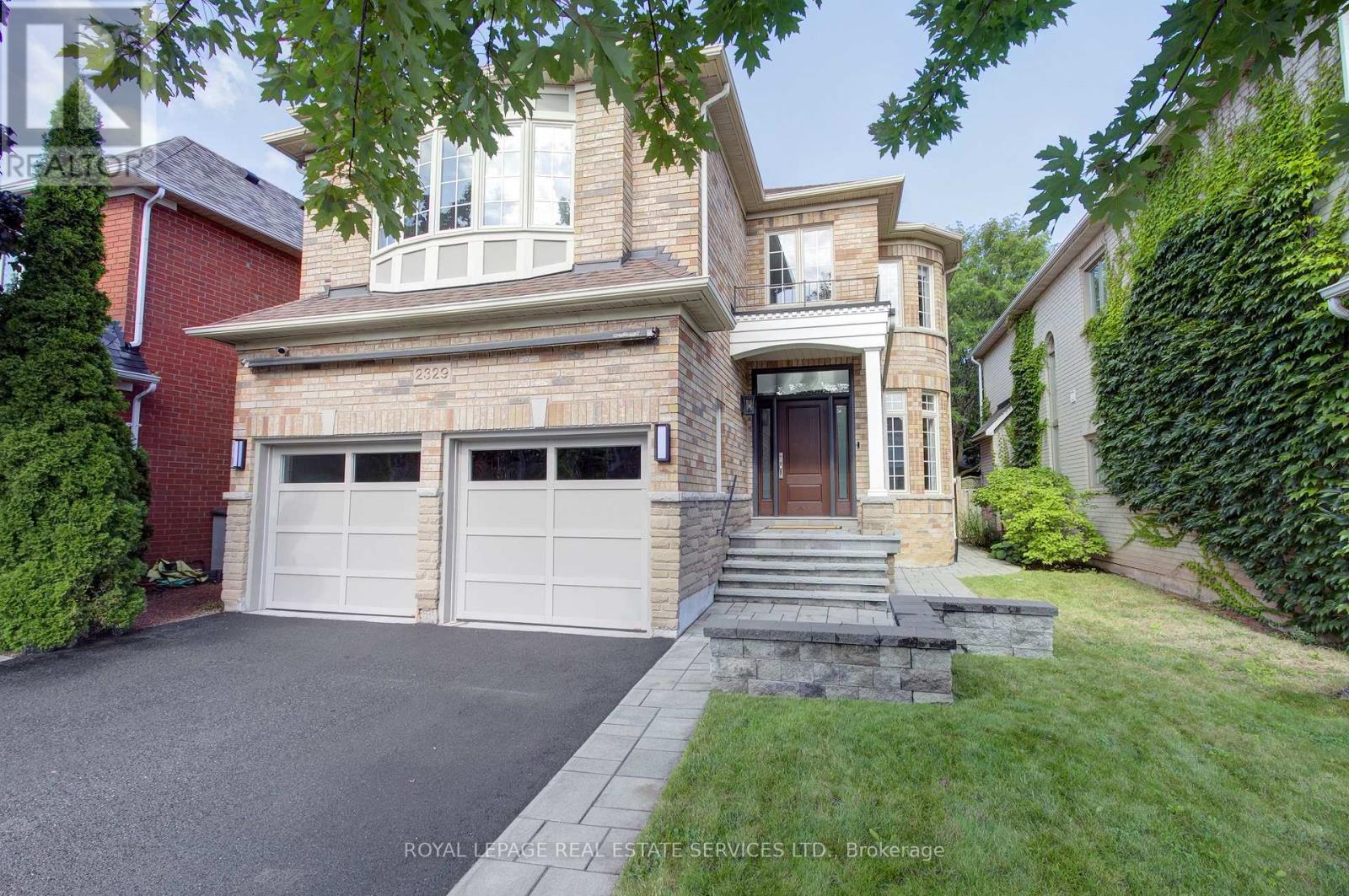 2329 Glenfield Road, Oakville, Ontario  L6M 3V1 - Photo 2 - W13756410