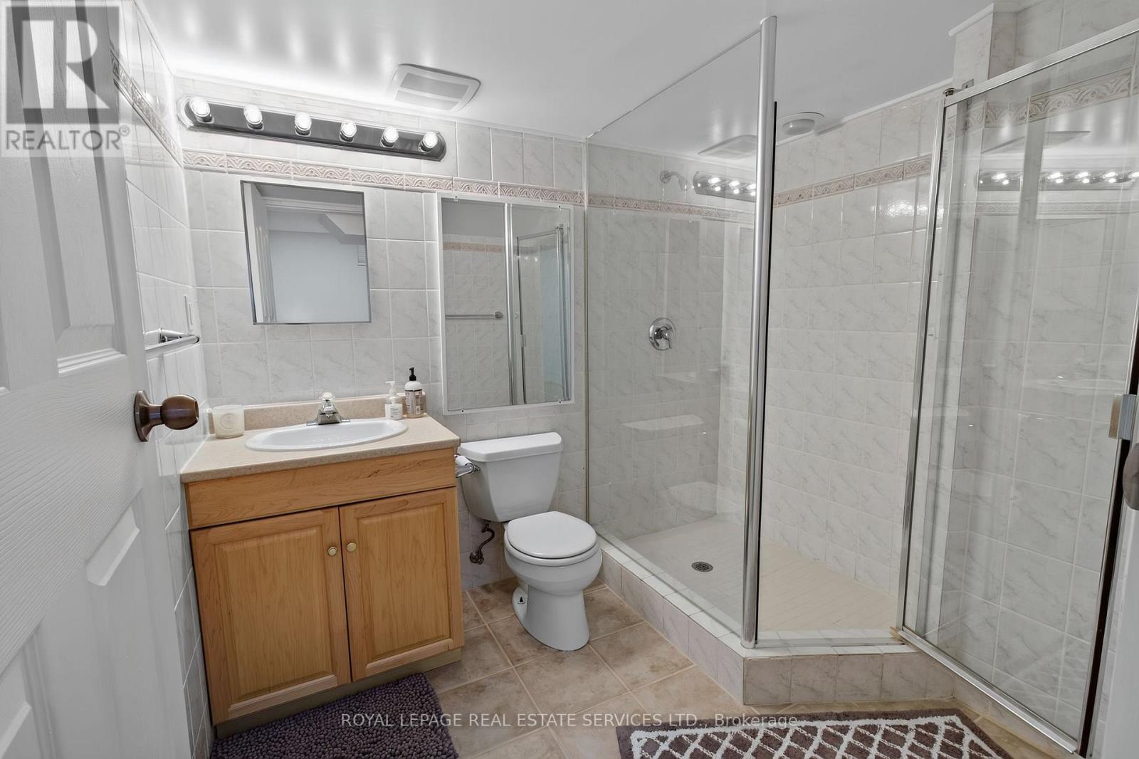 2329 Glenfield Road, Oakville, Ontario  L6M 3V1 - Photo 36 - W13756410