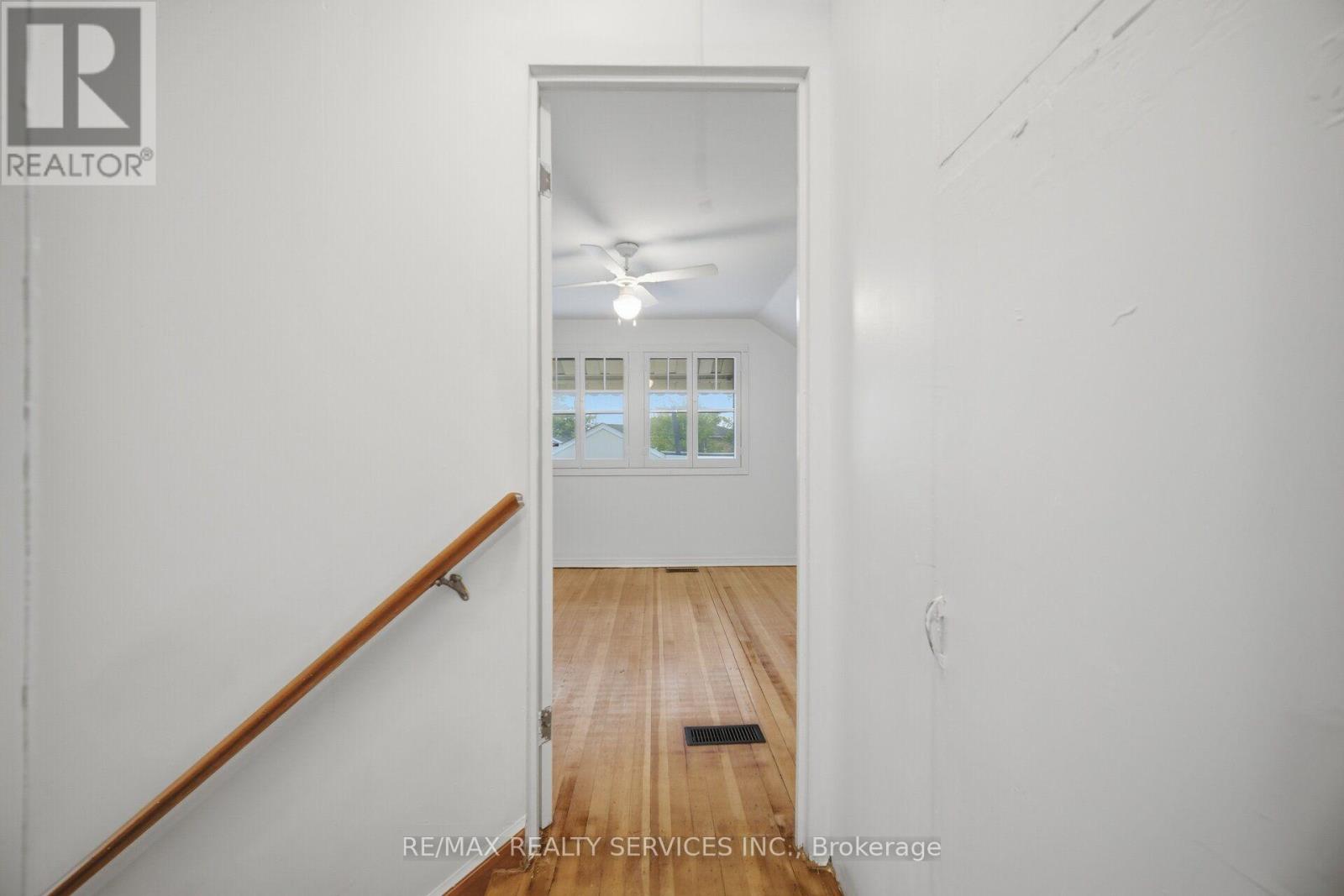 3051 Churchill Avenue, Mississauga, Ontario  L4T 1R4 - Photo 32 - W13756424