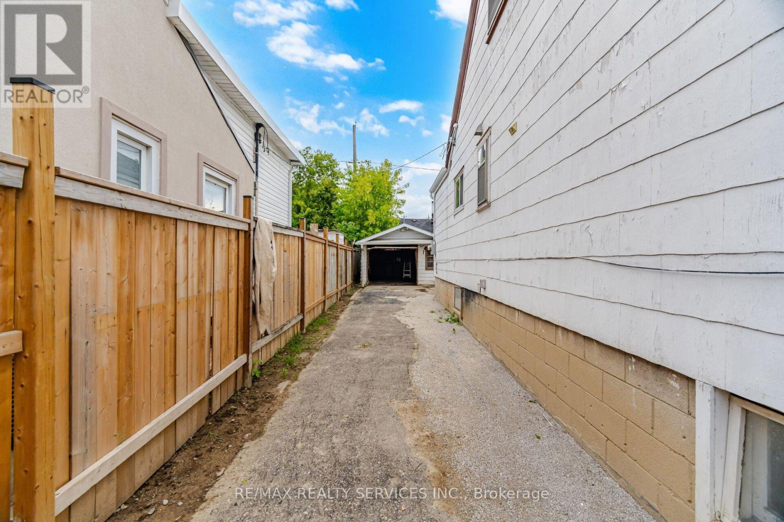 3051 Churchill Avenue, Mississauga, Ontario  L4T 1R4 - Photo 44 - W13756424