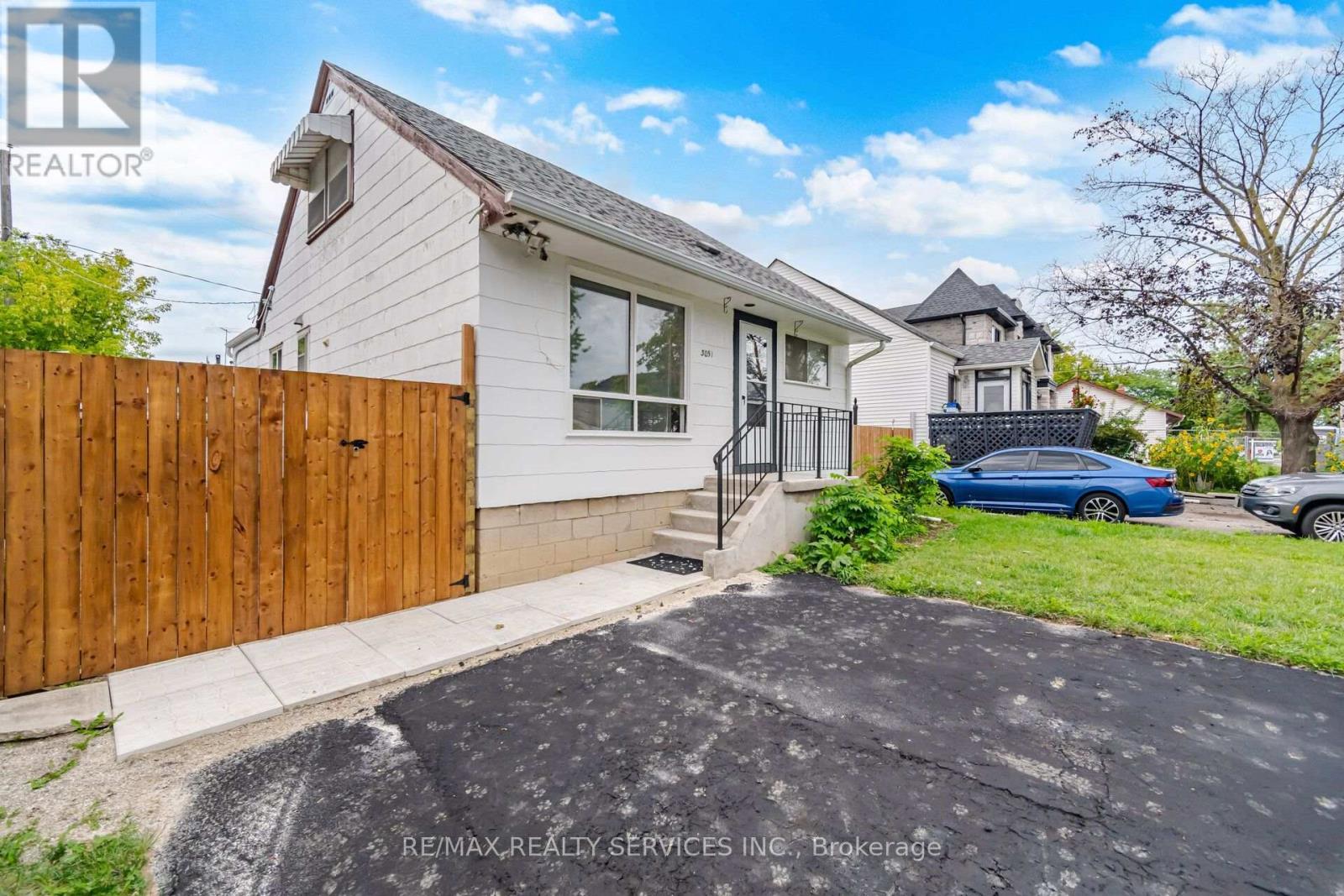 3051 Churchill Avenue, Mississauga, Ontario  L4T 1R4 - Photo 6 - W13756424